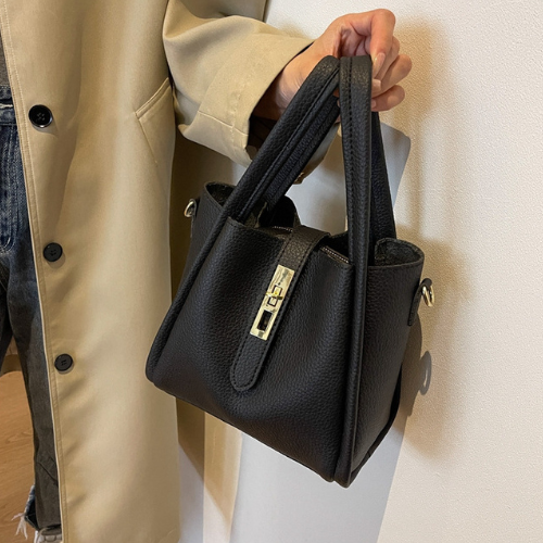 La Capri Bag Black