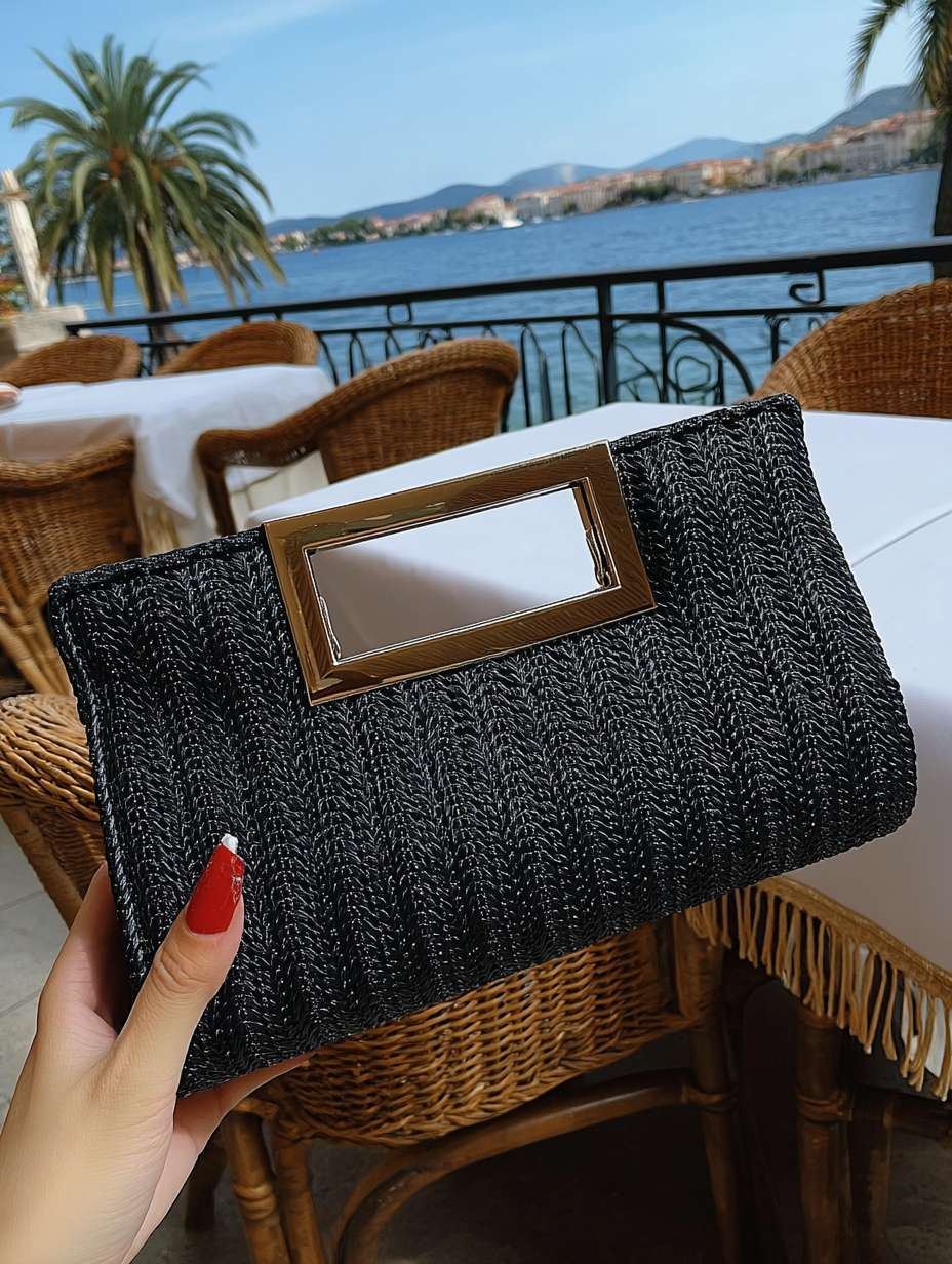 La Léonie Bag Black